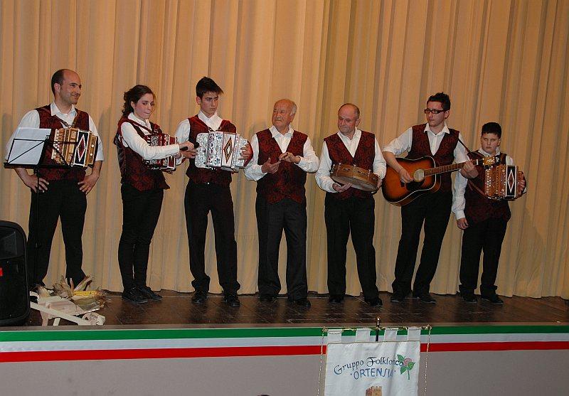 2011-04-02 spettacolo Petritoli (2).jpg